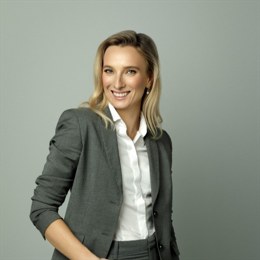 人民日报：少开会、开短会，从重会场到更重现场的“会风”之变