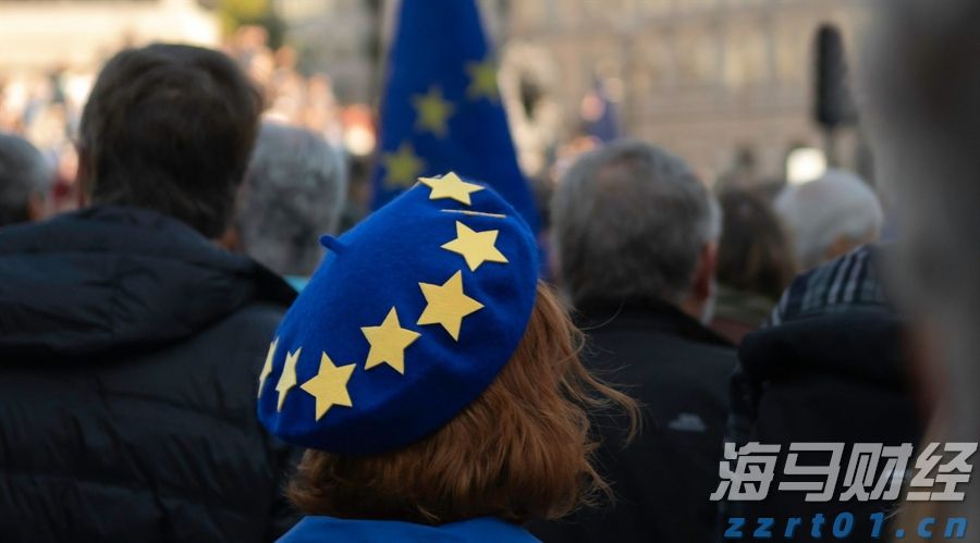 香港各界纪念抗战胜利80周年大型图片及书画展开幕