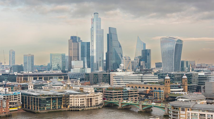 委内瑞拉防长:委人民对美国军事威胁无所畏惧