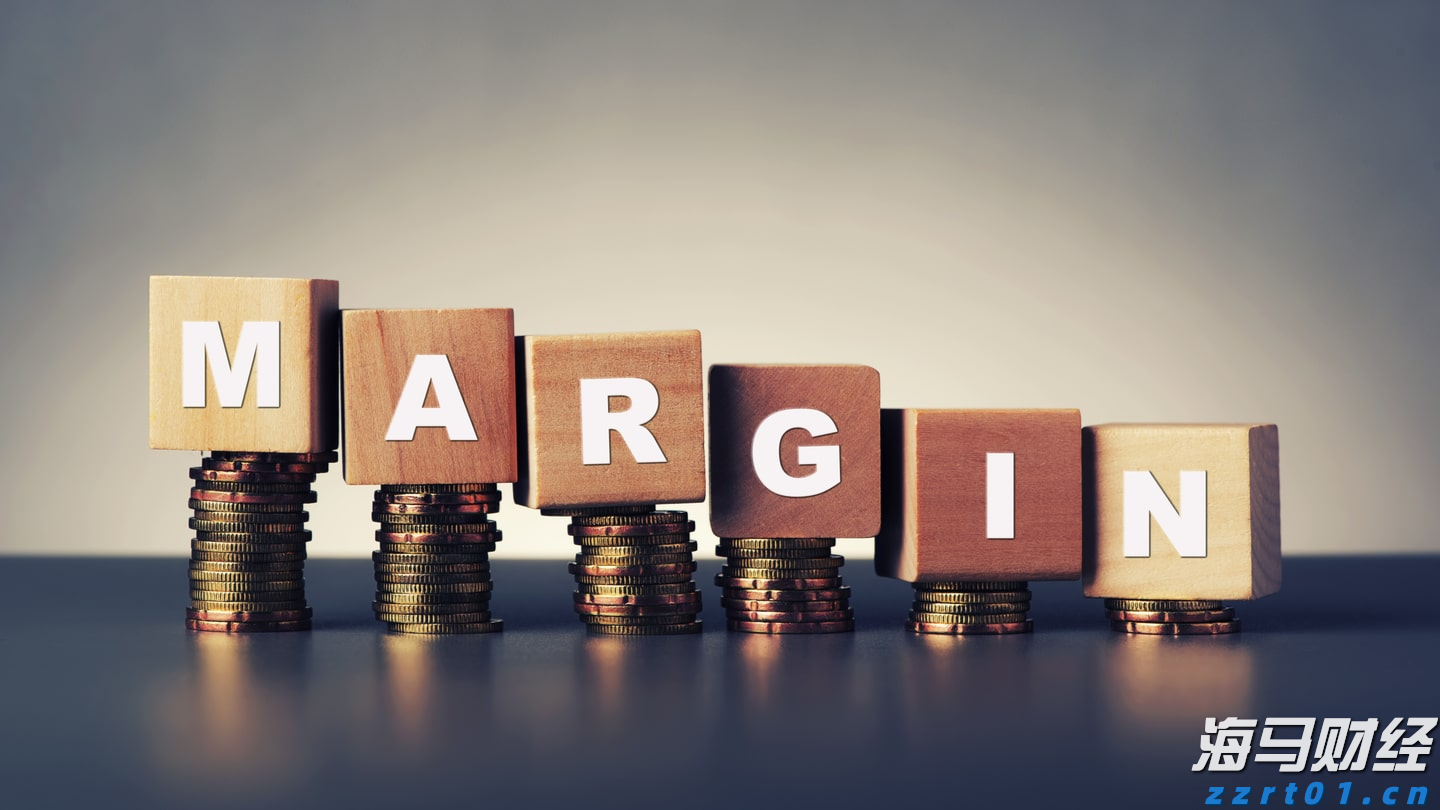 柳覃高速公路首片预制箱梁成功浇筑