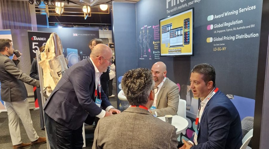 成都世运会首金！徒步定向男子中距离瑞士选手夺冠