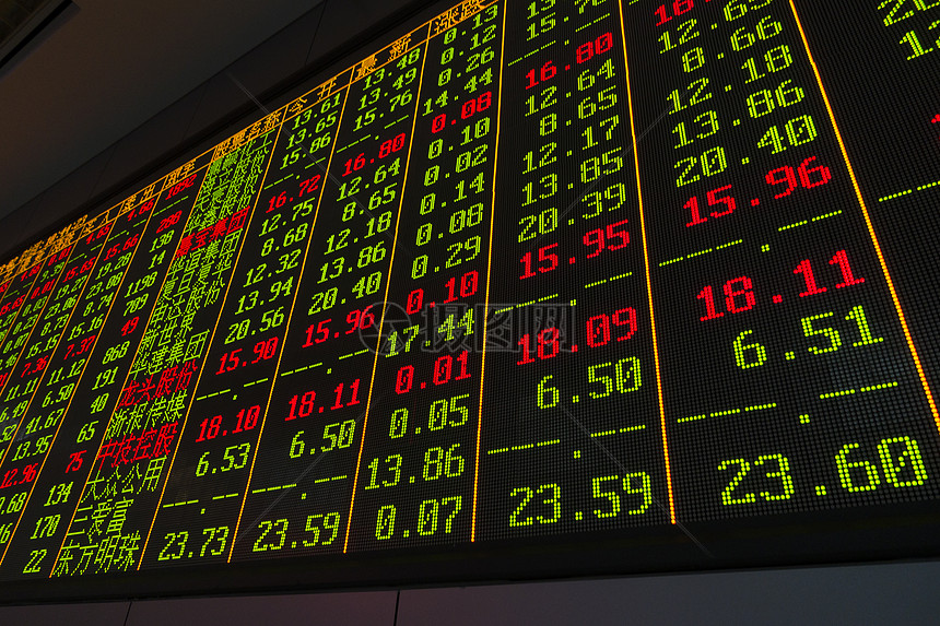 省军区公布学生军训监督举报电话 对举报人、举报内容严格保密