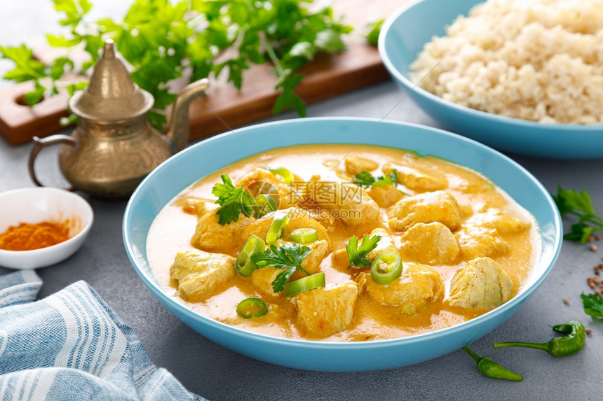 珠海铁塔与经开投控携手共推智慧园区智能化升级